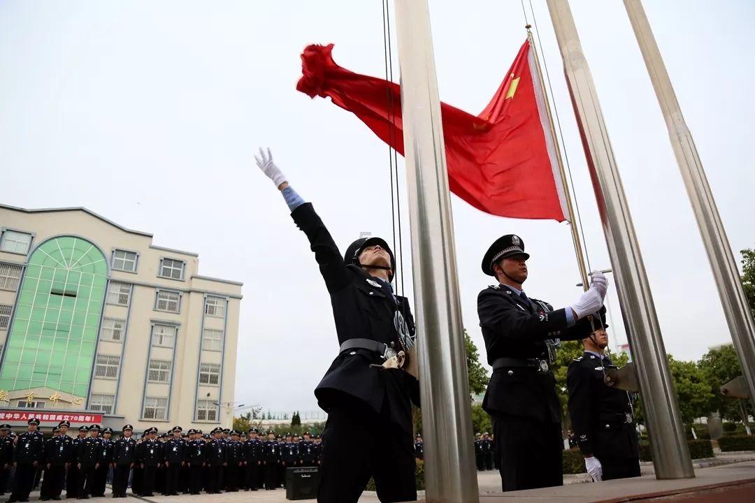 华为小艺助手暗藏龙年小彩蛋 一句话会有神龙出现