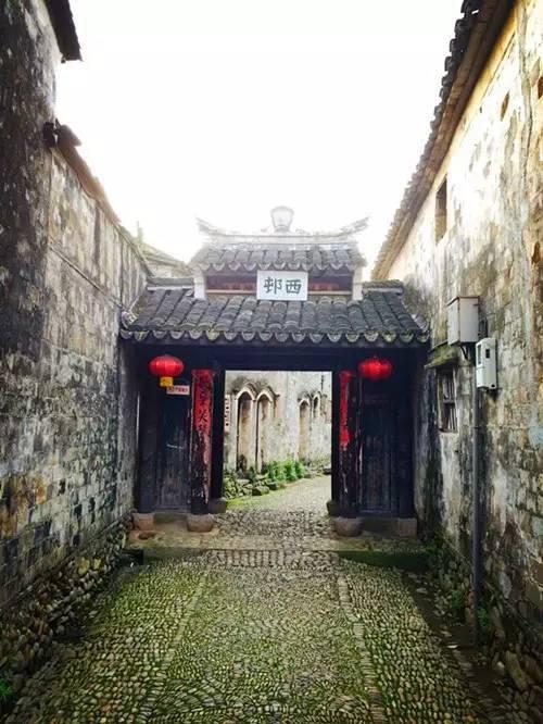 逃出魔术师的房间